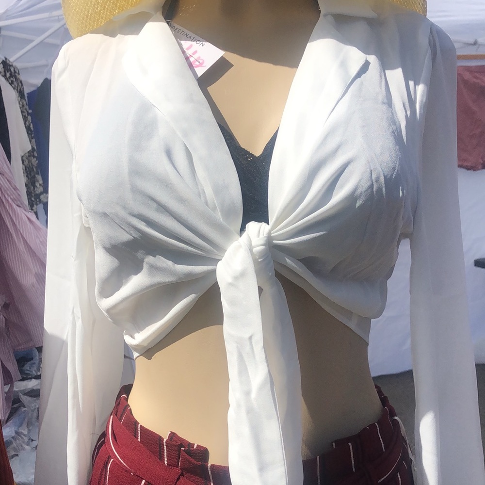 Long sleeve knot top